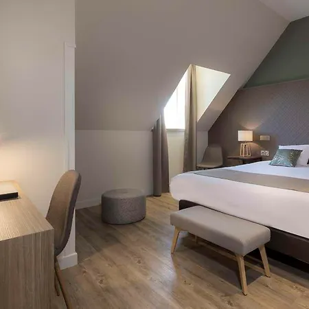 Hotel The Originals, Demeure Des Remparts *